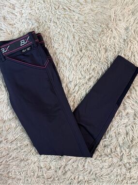 Women’s Size 22R Navy B Vertigo Knee Patch Horseback Riding Breeches. Good Cond.